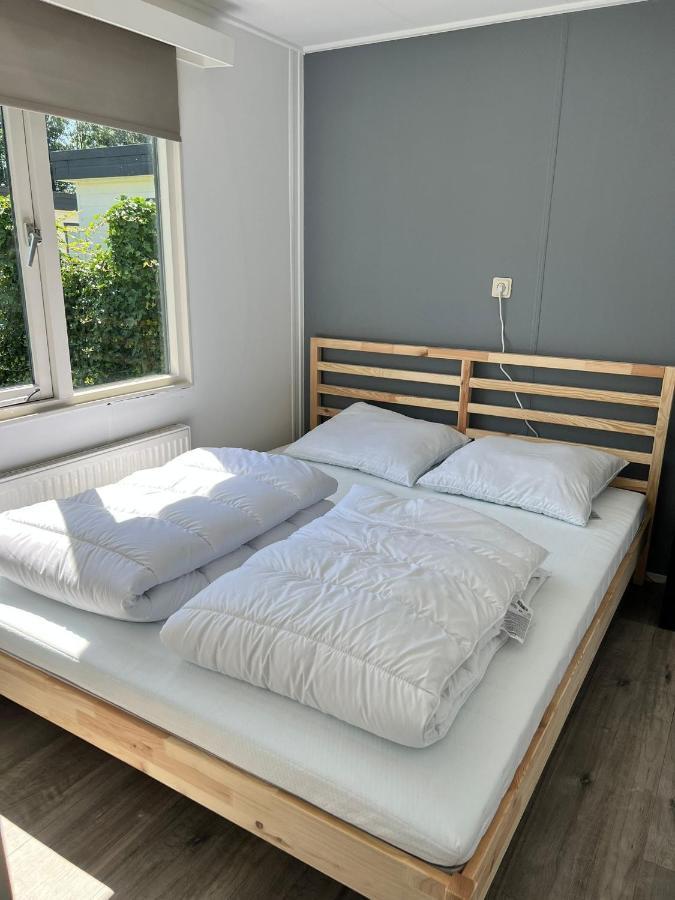 Апартаменты Holiday Chalet Basic Hensbroek Экстерьер фото